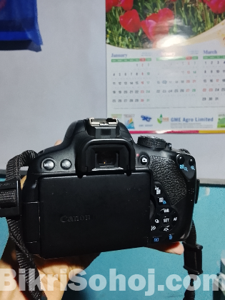 Canon 700d with 18-55 kit lens